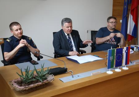 Podpis pogodbe in aneksov JGS za Občino Cerknica 15 Foto Ljubo Vukelič